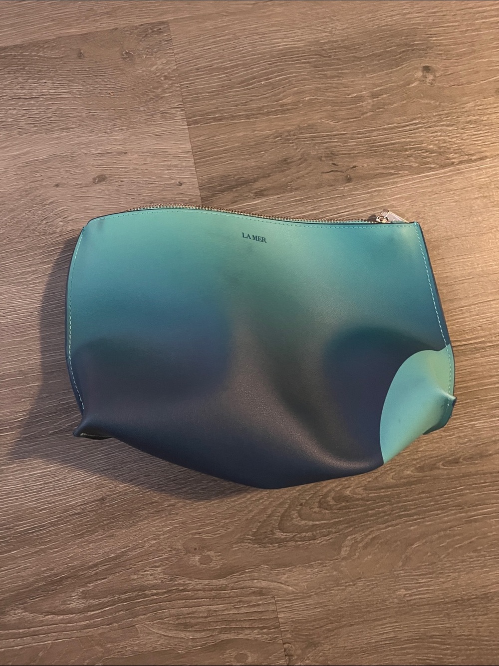 La Mer Teal-to-Deep-Blue Gradient Cosmetic Pouch